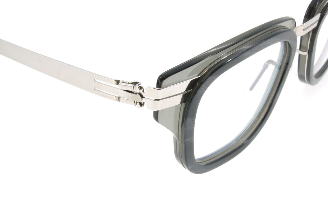 ic!berlin×tarian(アイシーベルリン×タリアン) コラボメガネフレーム