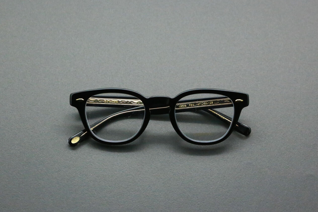 新年の贈り物  メガネ　黒 webb eyevan サングラス/メガネ