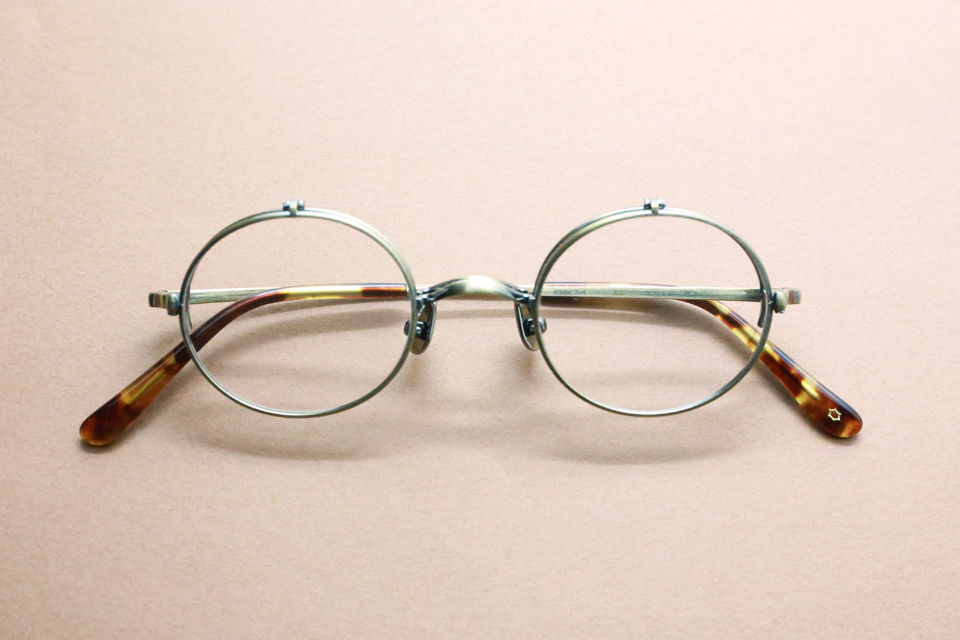 KameManNen（カメマンネン） 【 54 】 跳ね上げメガネ・サングラス 再