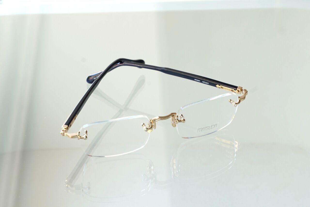 MATSUDA EYEWEAR：マツダ 精緻なる彫金細工の極み。 MATSUDAが表現する