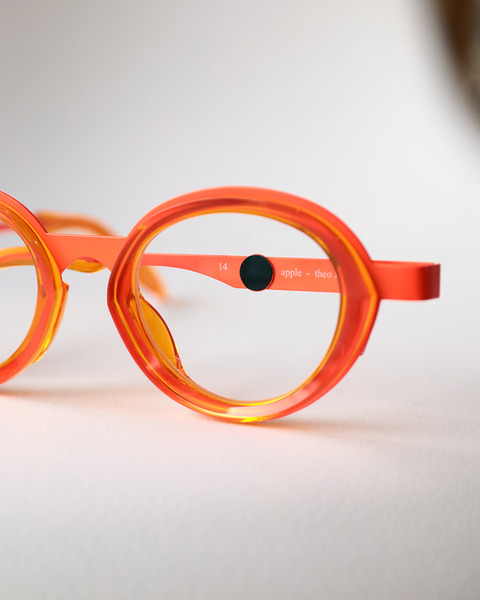 theo-apple-14-1350-i