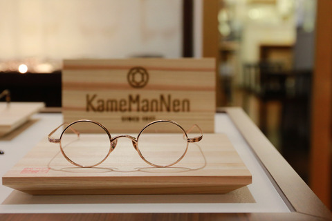KameManNen（カメマンネン） 【 KMN-99 ＆ 115 】 新色RoseGoldな眼鏡