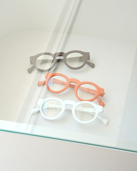EYEWEAR MEBIUS 渋谷 メガネ・サングラスのセレクトショップ - 工房一