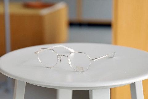 EYEVAN7285-177-800-a