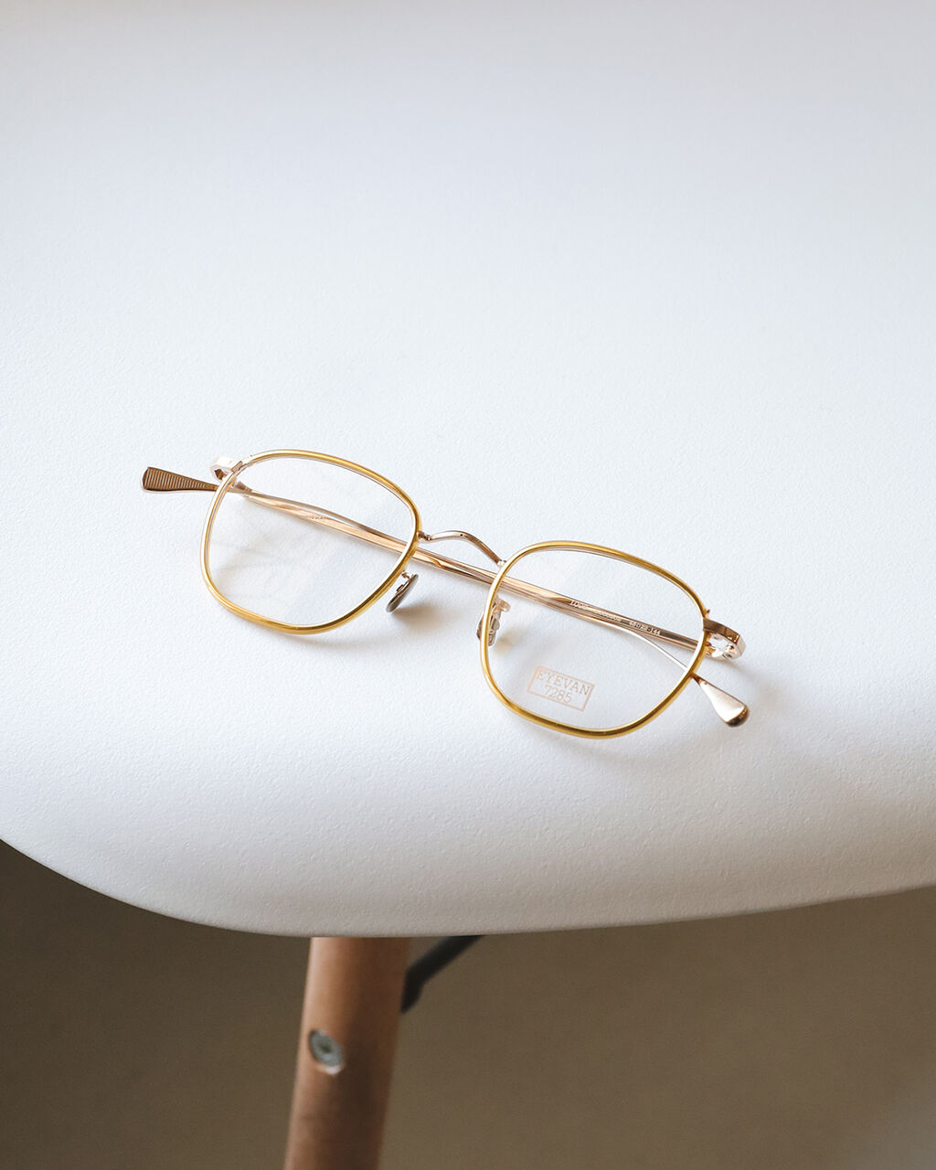 EYEVAN7285 ：アイヴァン7285 