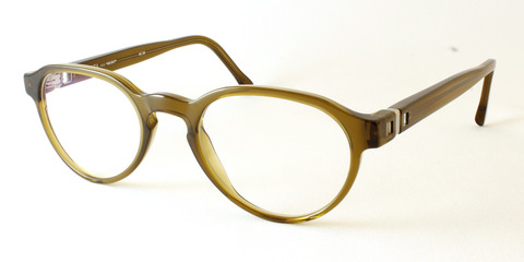 mykita_helmut_904peridot_d1