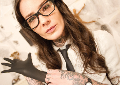 sarah_1_cmyk_noframe20copy