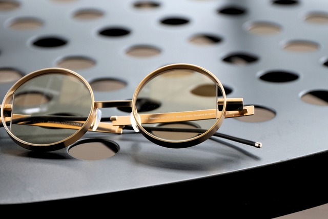 TWOFACE-ROUND-GOLD-a (2)