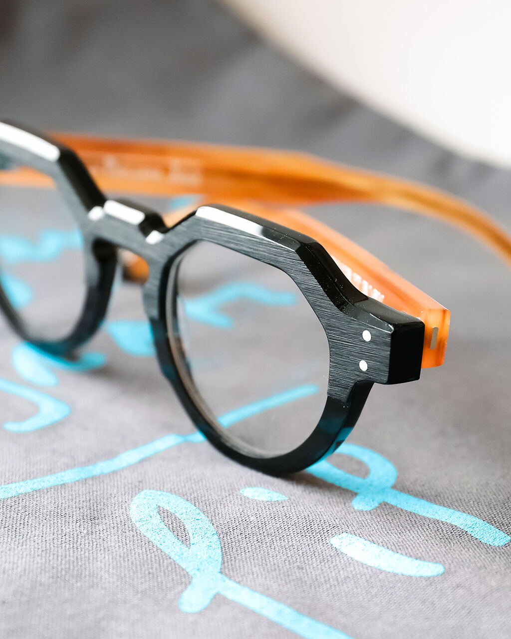 顔の印象、メガネで8割決まる説。