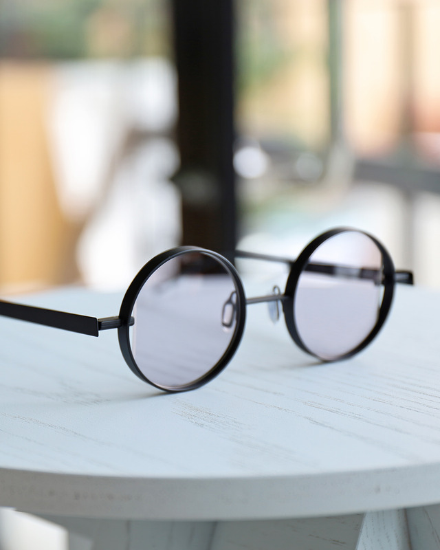 TWO FACE-ROUND-BK-1350-d