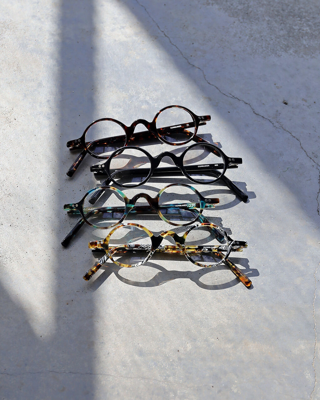 TRACTION × CORBUSIER: 極小ラウンドフレームの魅力 新入荷
