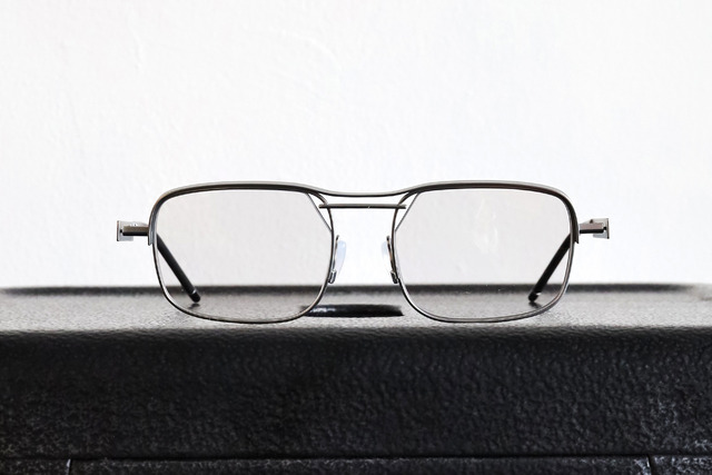 TWOFACE-square-silver-f