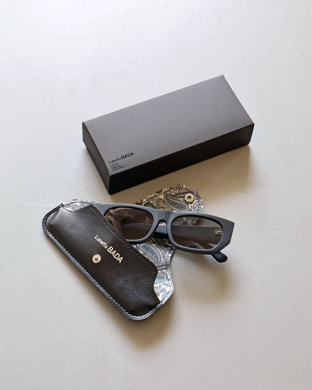 最終値下げLunette BADA ブラック サングラス 吉 川晃司