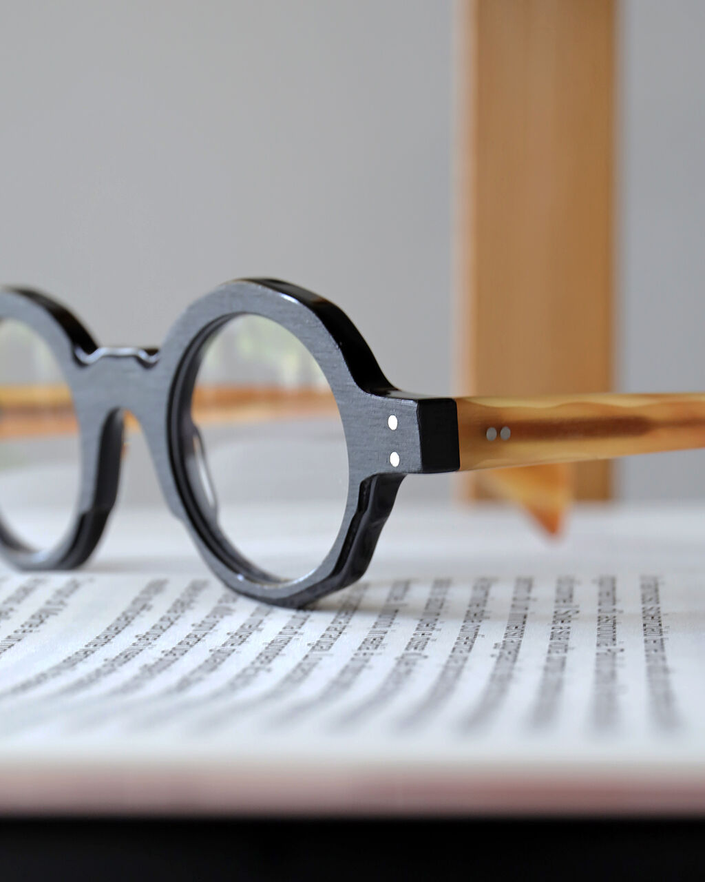 JEAN PHILIPPE JOLY：ジャンフィリップジョリー シンプルな中の