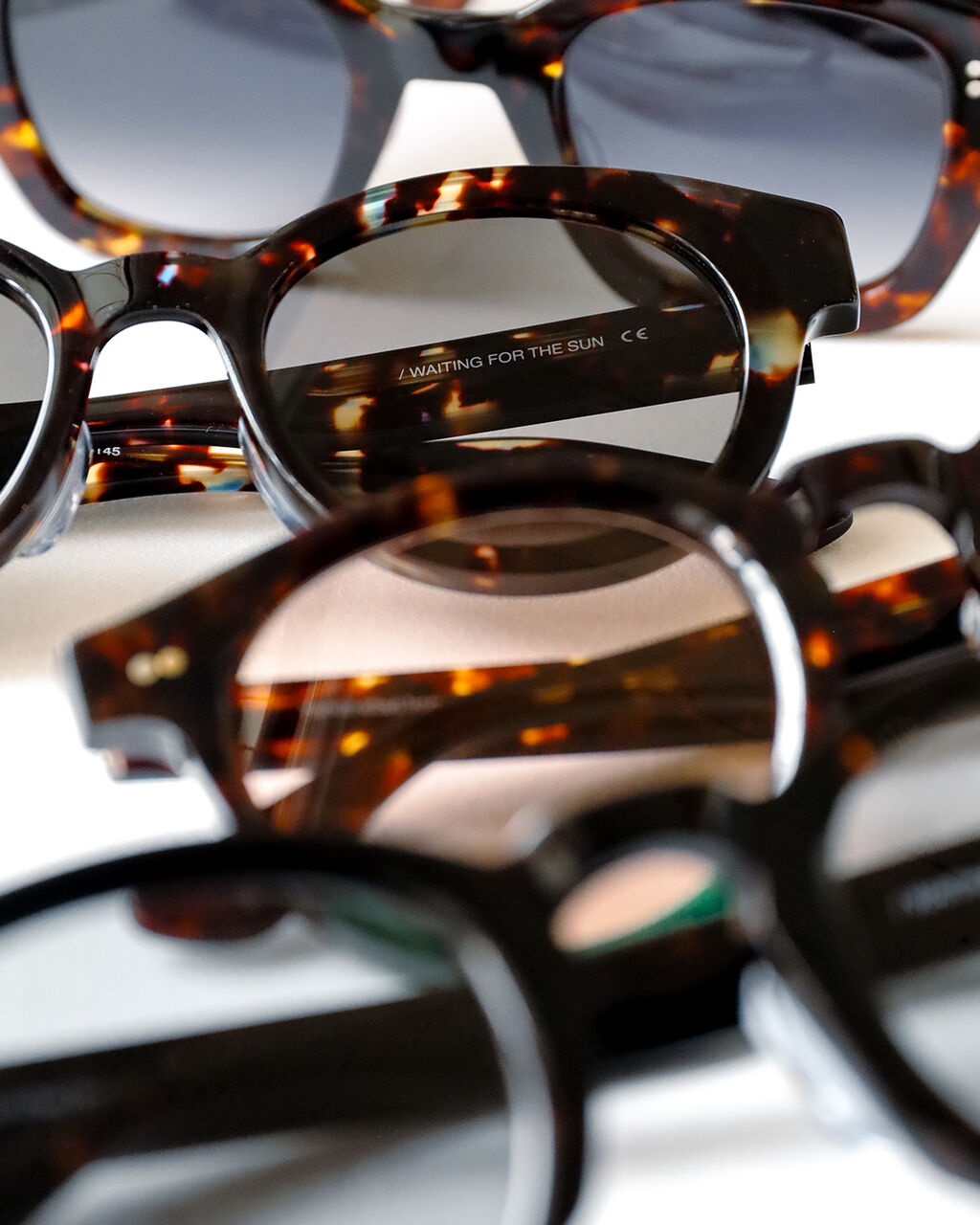 装いに、余裕と色気をひと足し。」 WAITING FOR THE SUN