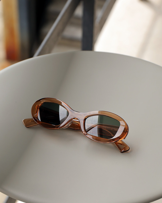 WAITING FOR THE SUN 魅力的な飴色クリアブラウン 多彩なレンズカラー