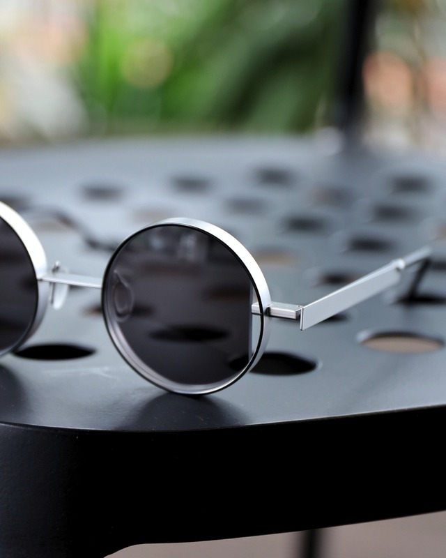TWOFACE-ROUND-silver-BK-1350‐a