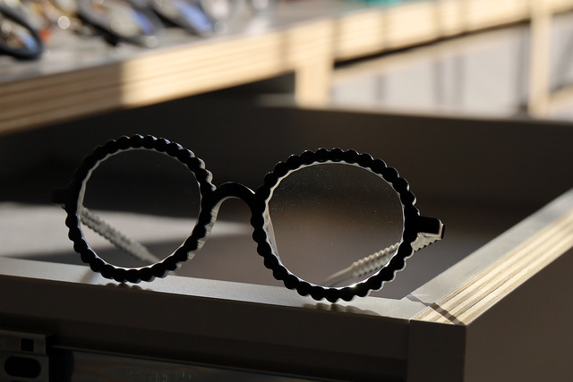 l.a.Eyeworks-TINO-140-f