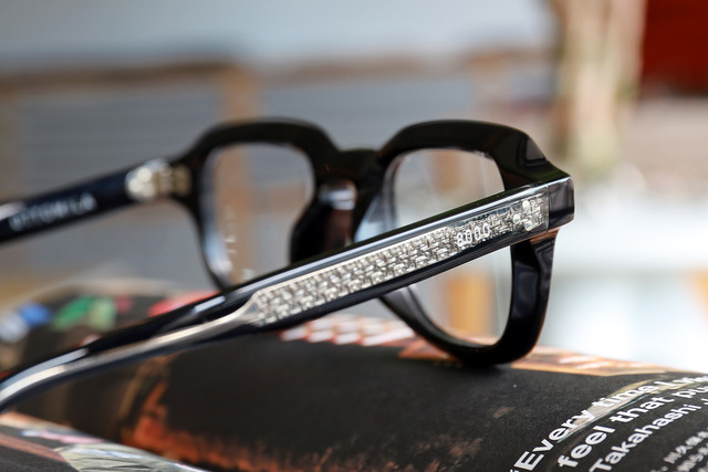 8000-CYNAR-black-d