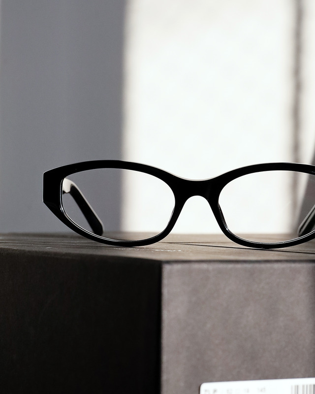 MM6-9-noir-1350-a