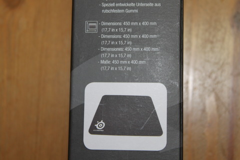 SteelSeries QcK + マウスパッド63003 箱