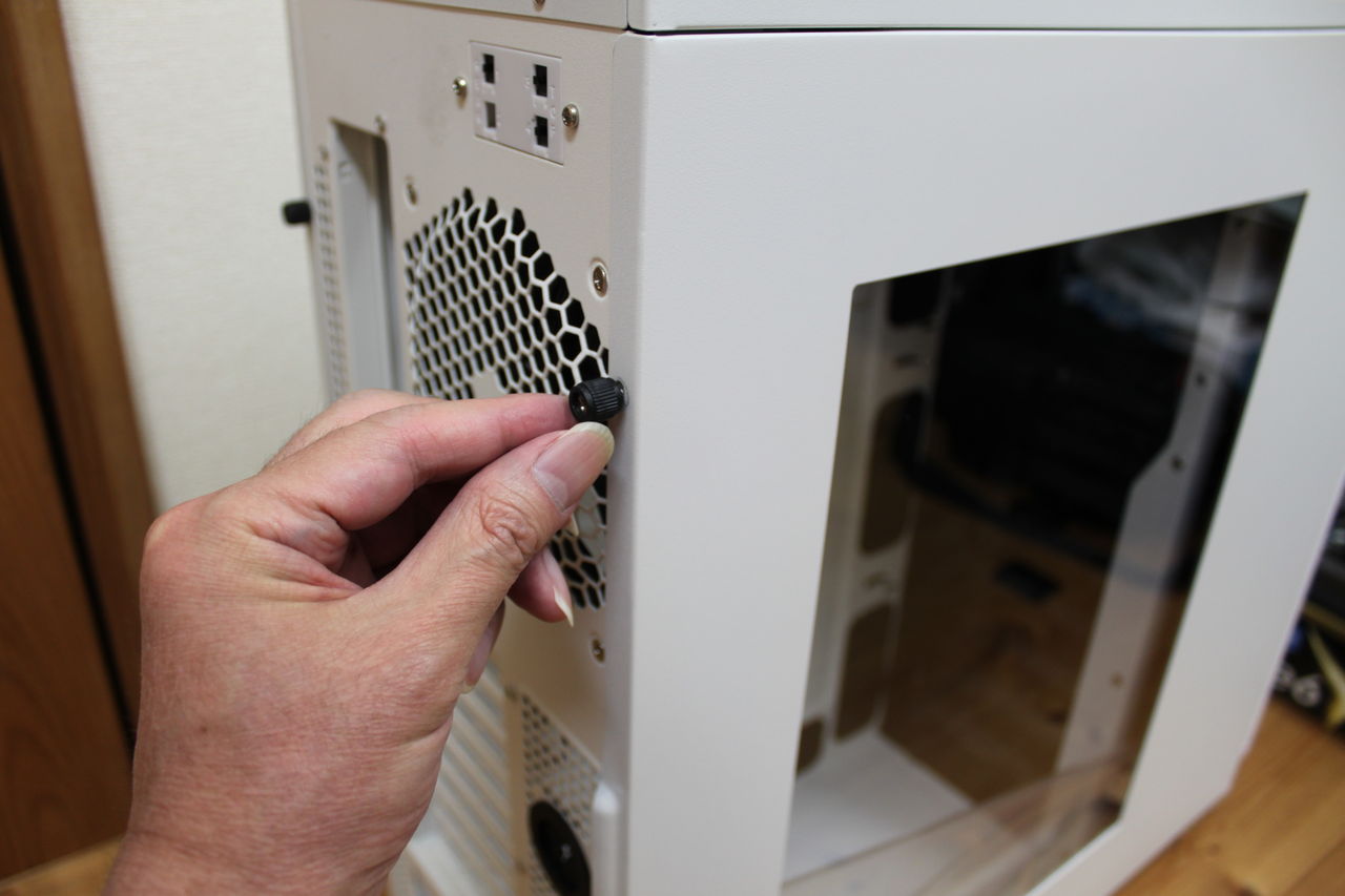 自作pc作成4 Haswell Refresh マザーボードをpcケースに取り付ける デジpc記 自作pc作成4 Haswell Refresh マザーボードをpcケースに取り付ける デジpc記