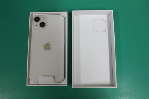 iPhone13 スターライト