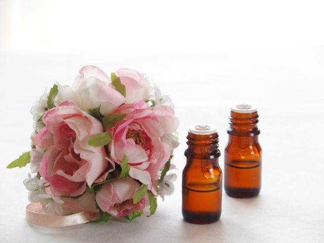 ローズレッドハーブティー 赤薔薇茶 を利用したチンキ ハーブティー紅茶の生活でニキビ 肌荒れ改善ブログ 仮 ローズレッドハーブティー 赤薔薇茶 を利用したチンキ ハーブティー紅茶の生活でニキビ 肌荒れ改善ブログ 仮