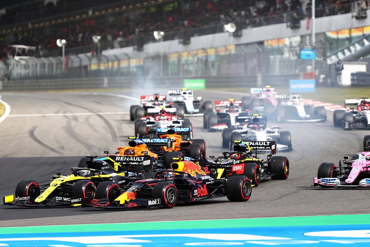 F1チーム代表 次戦ポルトガルgp後に新f1エンジン規則を議論 ふみちゃんのf1ランド ブログ