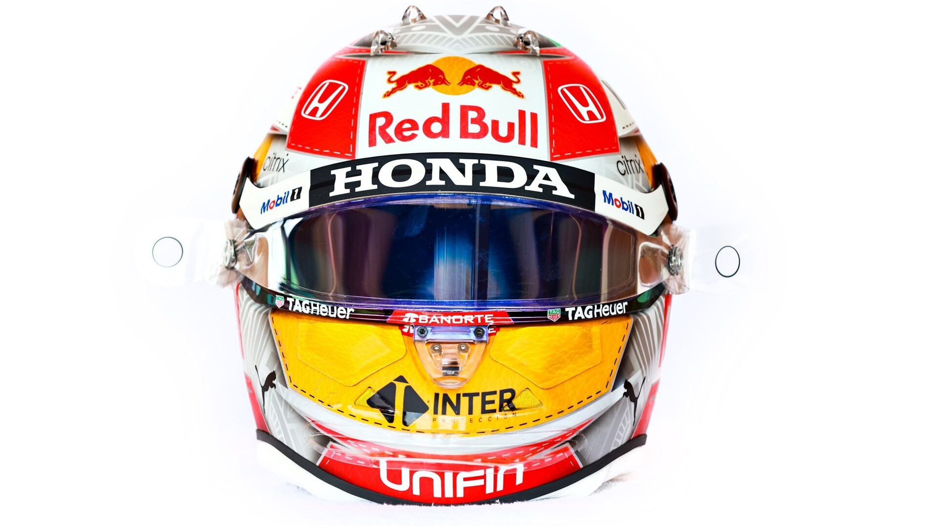 セルジオ・ペレス、オーストリア仕様のヘルメット : F1通信jp
