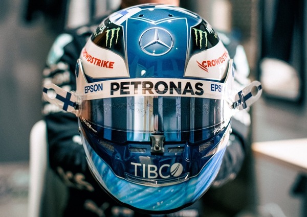 ヴァルテリ・ボタス（メルセデス）2021年F1ヘルメット