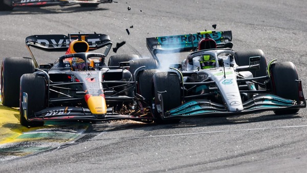 フェルスタッペンとハミルトン、最初のセーフティカー後のリスタートで劇的な衝突をした:2022年F1サンパウロGP