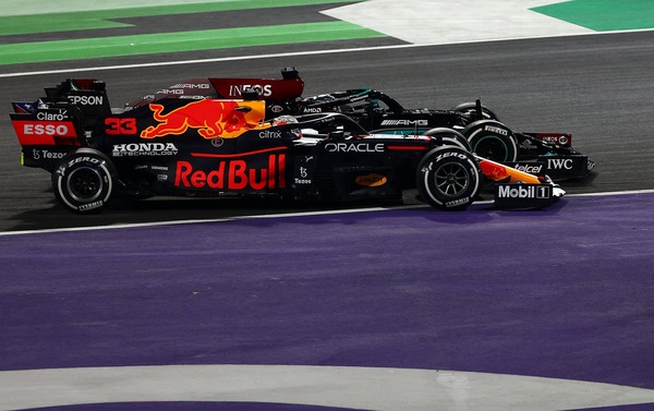 フェルスタッペンとハミルトンのバトル:2021年F1サウジアラビアGP