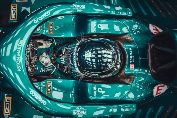 ランス・ストロール 2022年F1ヘルメット