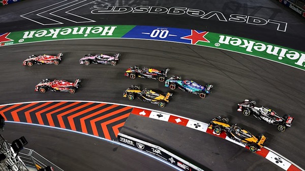 2024年F1ラスベガスGPスタート