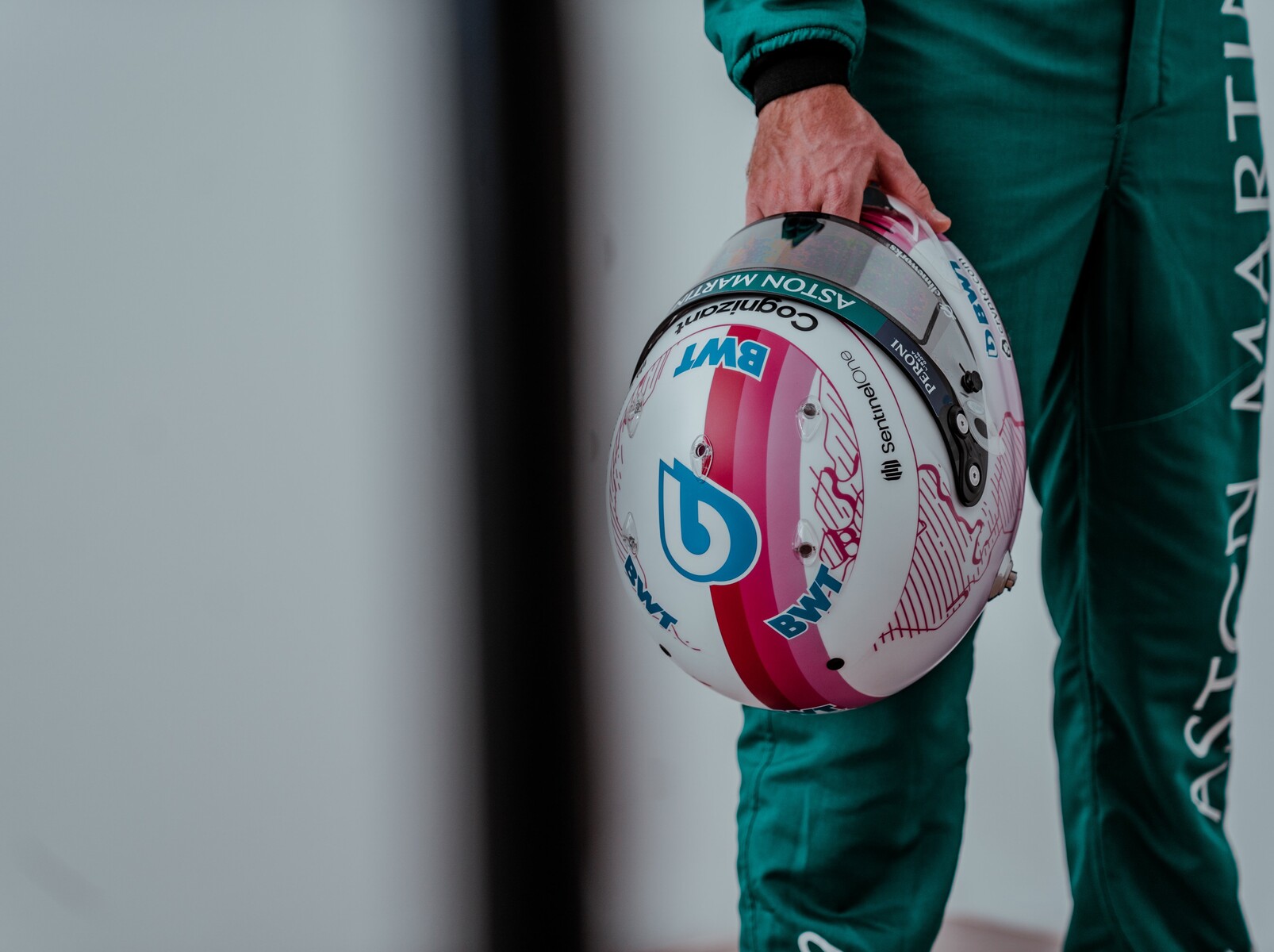 セバスチャン・ベッテル 2021年F1ヘルメット写真 : F1通信jp セバスチャン・ベッテル 2021年F1ヘルメット写真 : F1通信jp