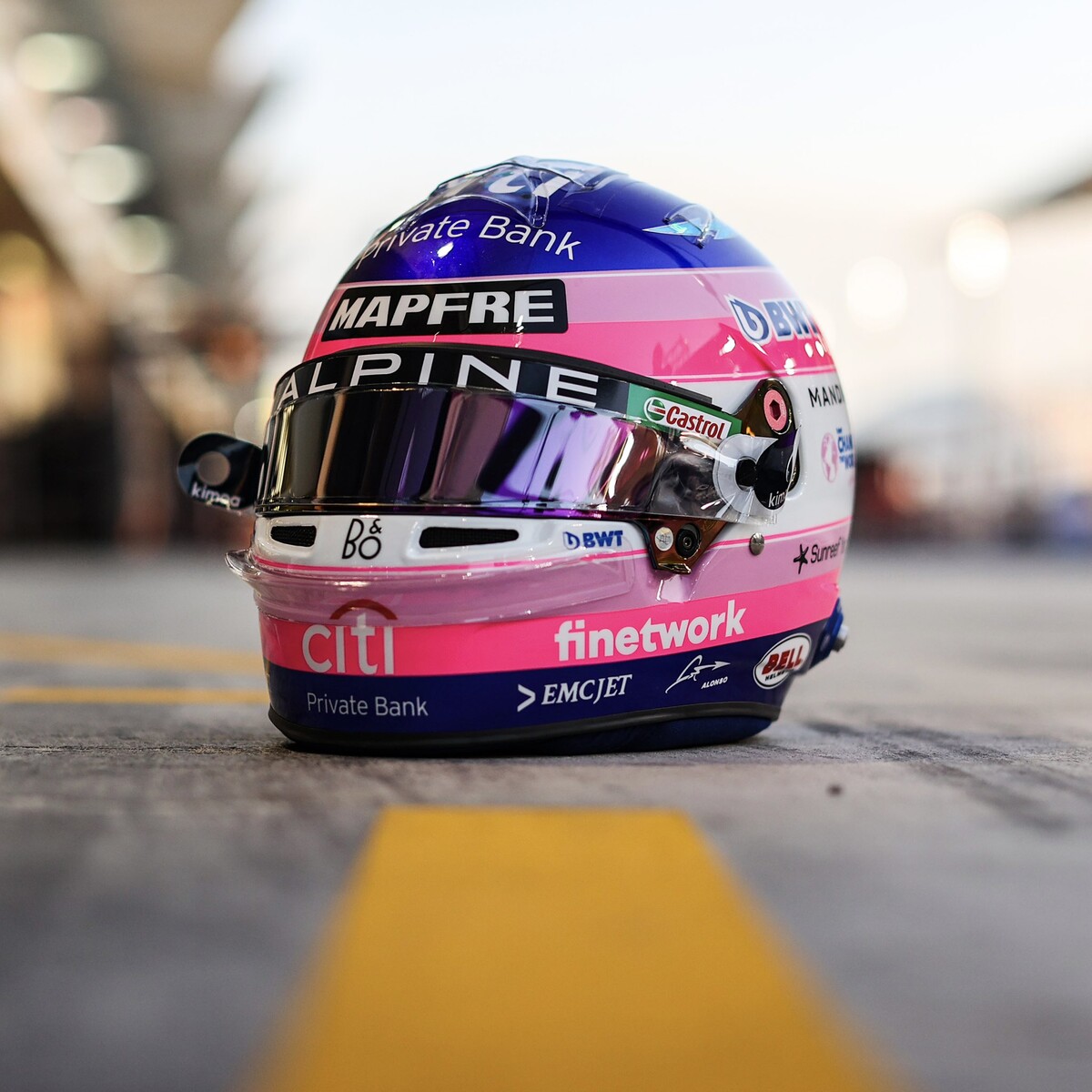 フェルナンド・アロンソ 2022年F1ヘルメット写真 : F1通信jp