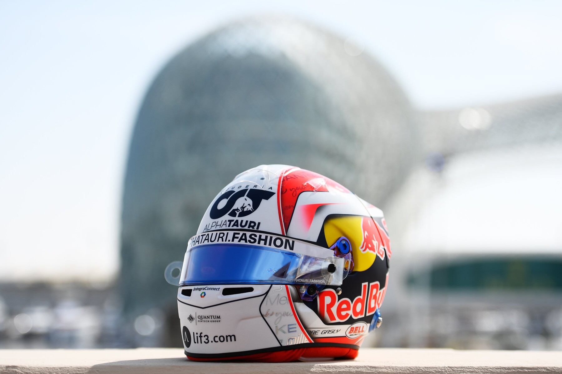 ピエールガスリー 直筆サイン ヘルメット 世界600ピース限定生産 ピエール・ガスリー「ありがとう」アブダビ仕様のヘルメット