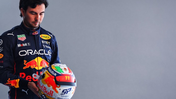 セルジオ・ペレスの2022年F1ヘルメット