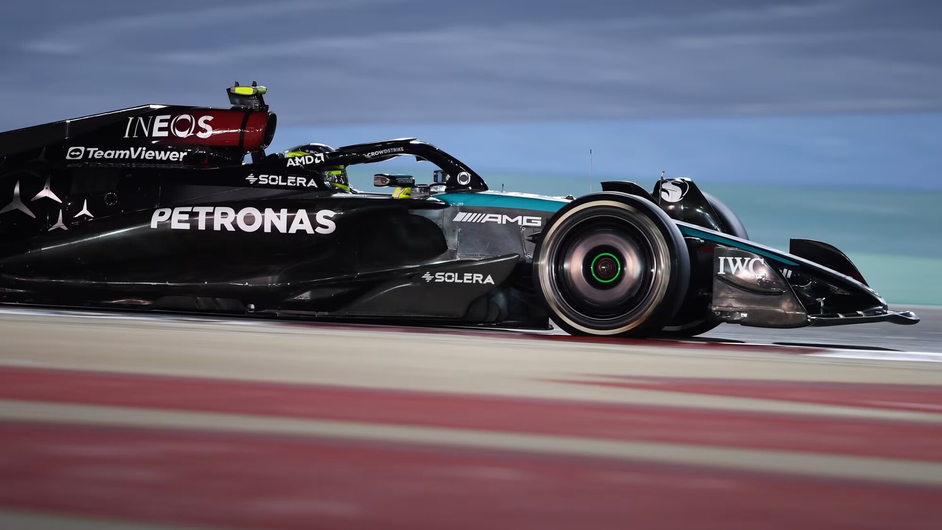 早い者勝ち！F1 2024 メルセデス ハミルトン ラッセル 鈴鹿サーキット ラッセル vs ハミルトン：2024年F1成績比較 : F1通信jp