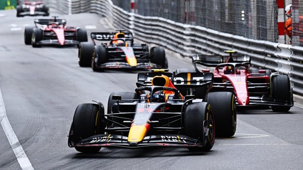ピットストップ後に首位に立ったペレスは、チェッカーフラッグまでそれを維持した:2022年F1モナコGP