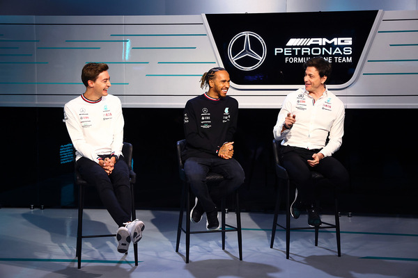 ジョージ・ラッセル、ルイス・ハミルトン、トト・ヴォルフ(メルセデス)