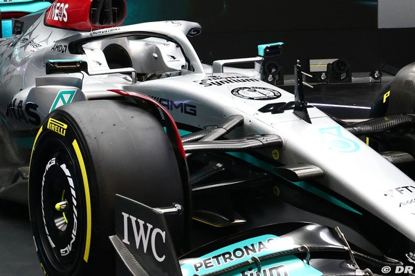 メルセデスW13:2022年F1マシン