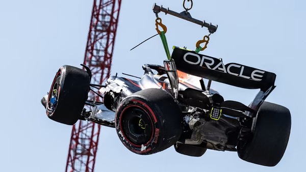 ペレスがモナコの予選でクラッシュしたおかげで、ライバルチームはレッドブルRB19のフロア設計を詳細に見ることができた