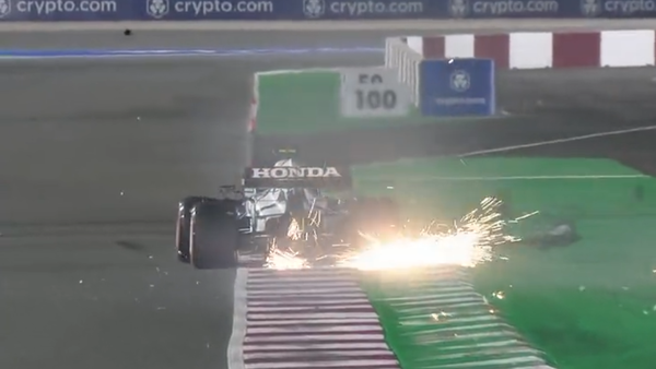 ピエール・ガスリー(アルファタウリ・ホンダ)Q3最終アタックでパンクとフロントウイング破損:2021年F1カタールGP