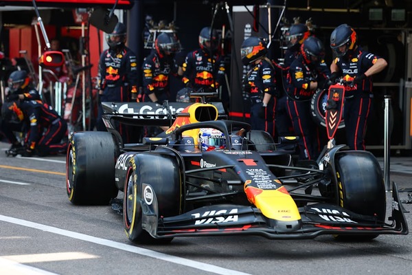 フェルスタッペンはモナコで代替戦略を実行した