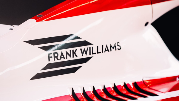 故フランク・ウィリアムズへの追悼カラーリング：アルファロメオF1チーム、2021年F1サウジアラビアGP