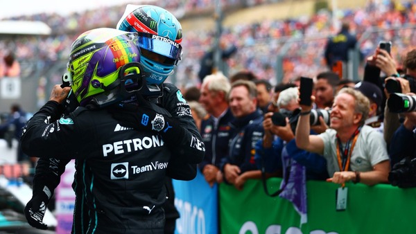 ジョージ・ラッセルとルイス・ハミルトン(メルセデス):2022年F1ハンガリーGP