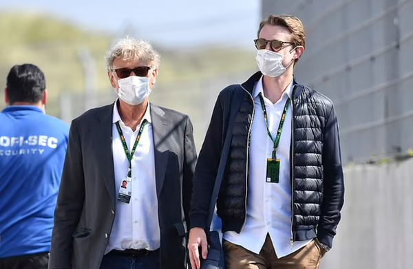 ヘルマン・ティケルと息子カーステン・ティルケ