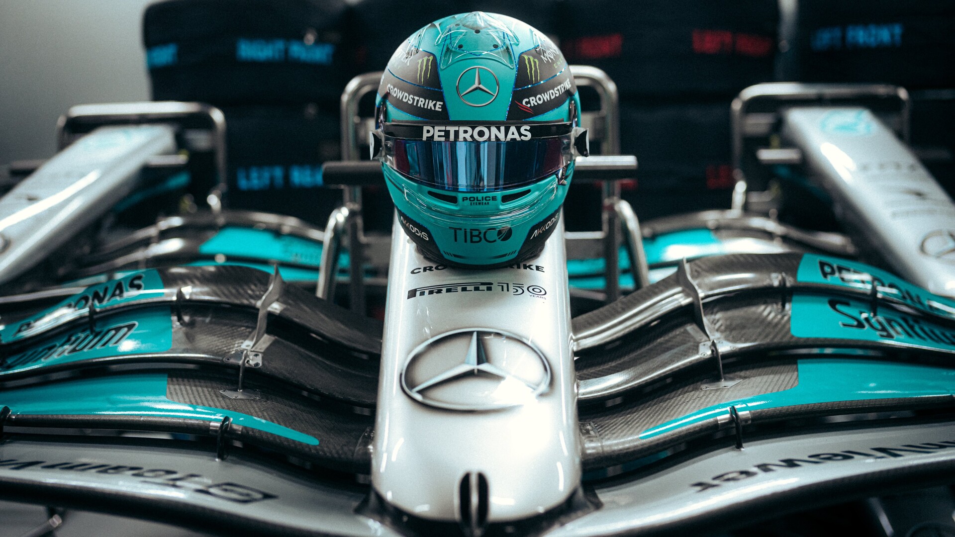 ジョージ・ラッセル、シンガポール仕様のヘルメット : F1通信jp ジョージ・ラッセル、シンガポール仕様のヘルメット : F1通信jp
